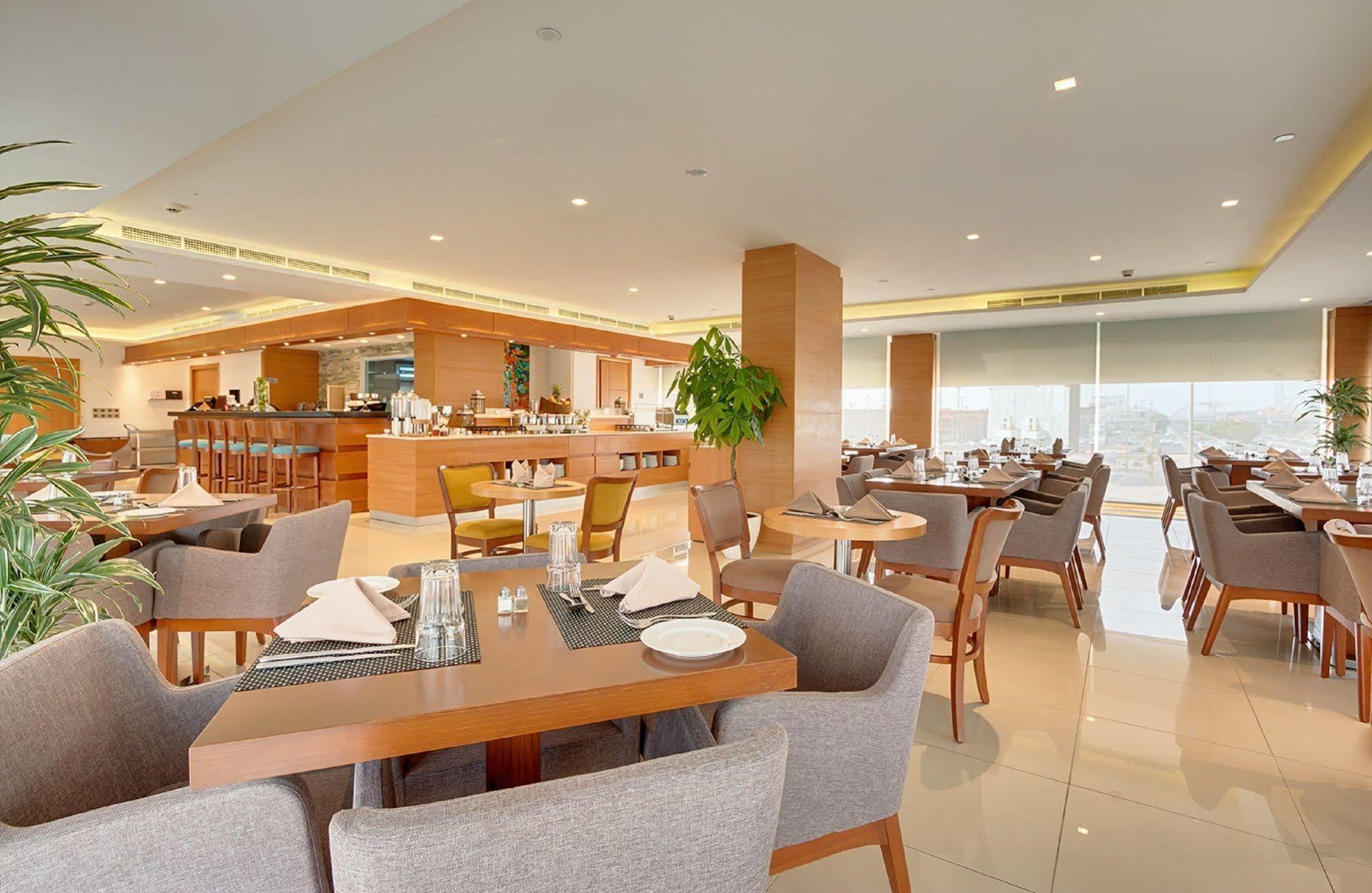 Spectrums Al Salamah Jeddah Exterior foto